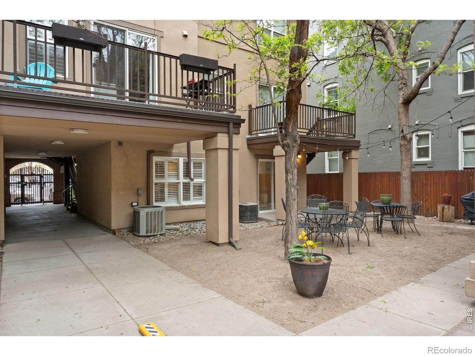 MLS Image #18 for 1641 n washington street a,denver, Colorado