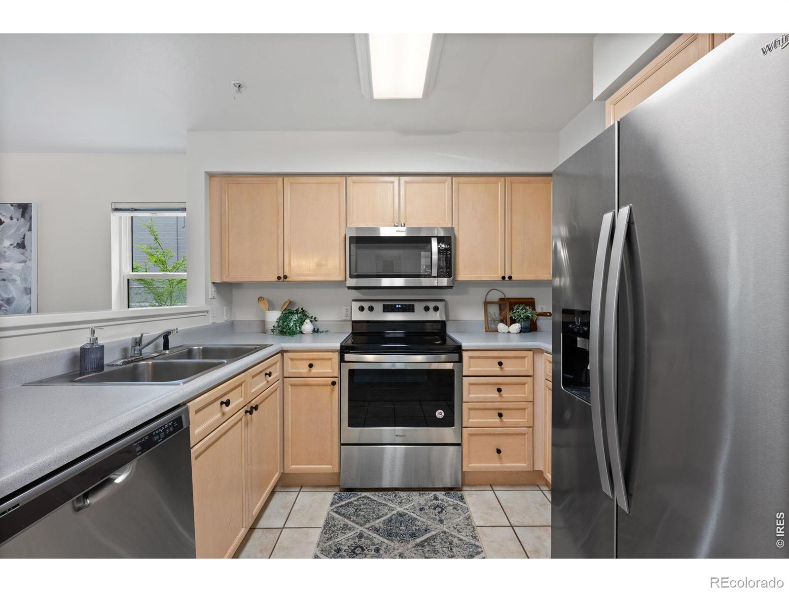 MLS Image #9 for 1641 n washington street a,denver, Colorado