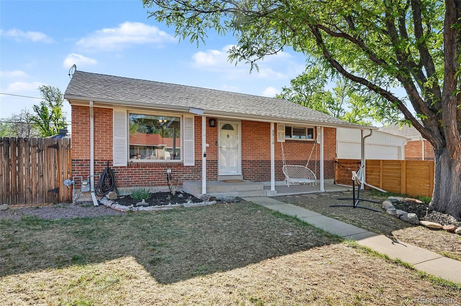 MLS Image #2 for 6910  ruth way,denver, Colorado