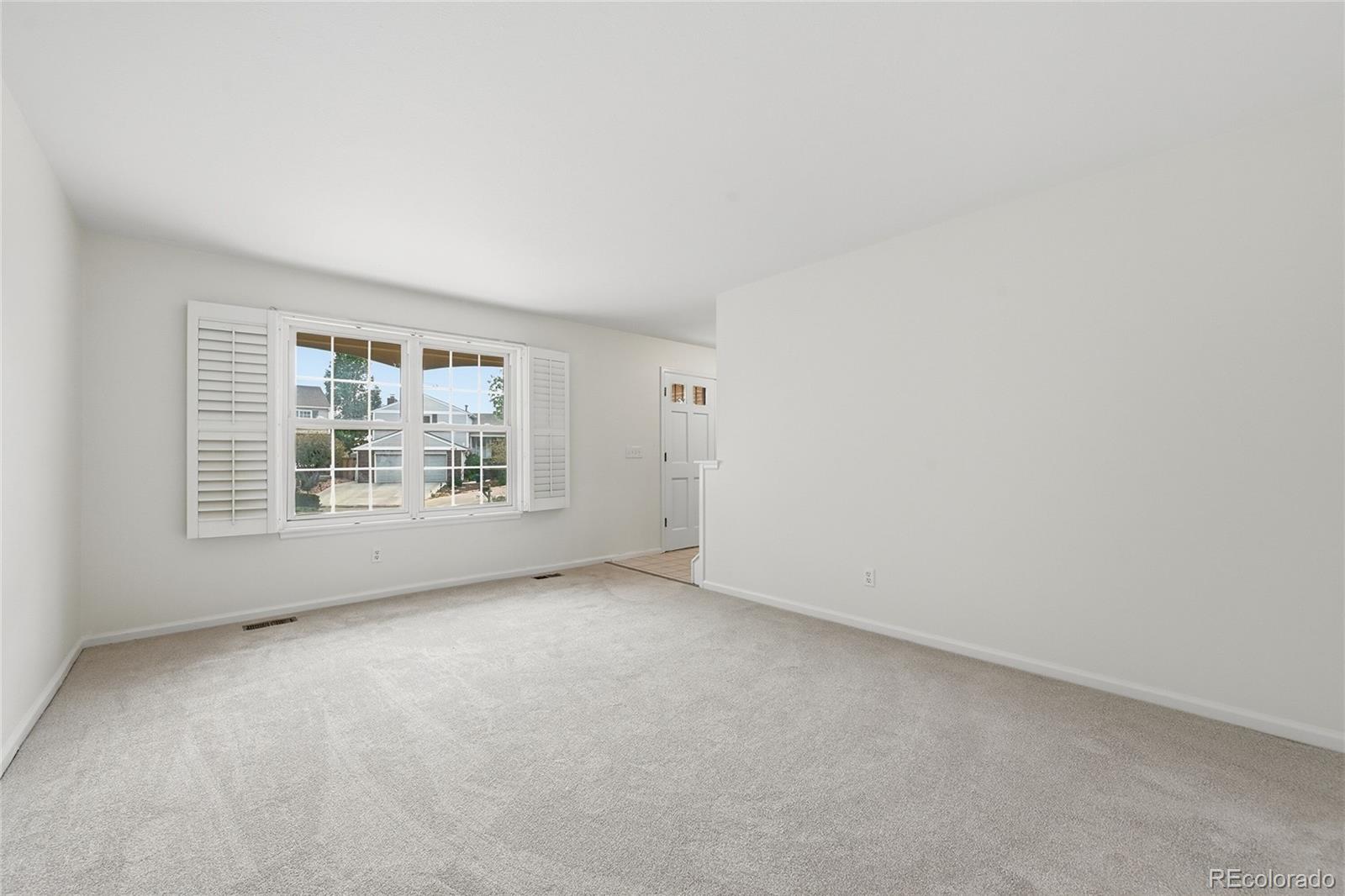 MLS Image #8 for 479 s kingston circle,aurora, Colorado