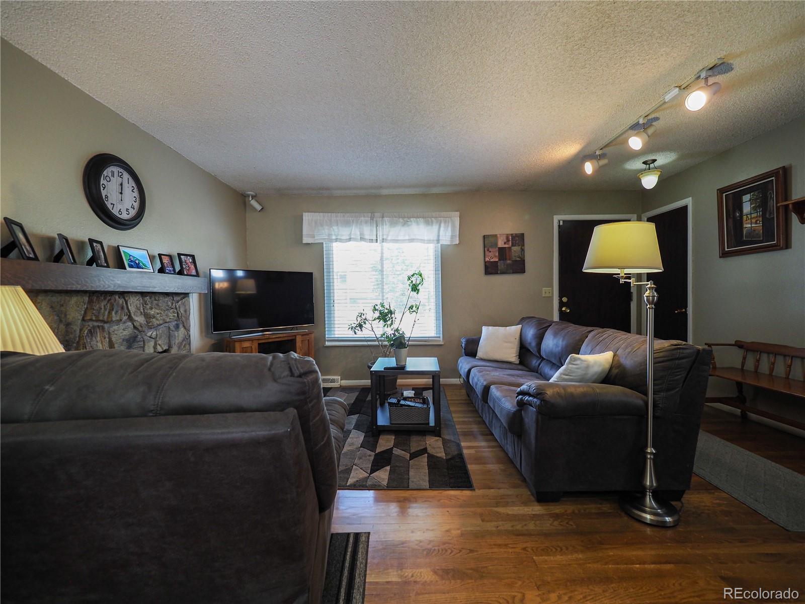 MLS Image #3 for 5035 e weaver avenue,centennial, Colorado