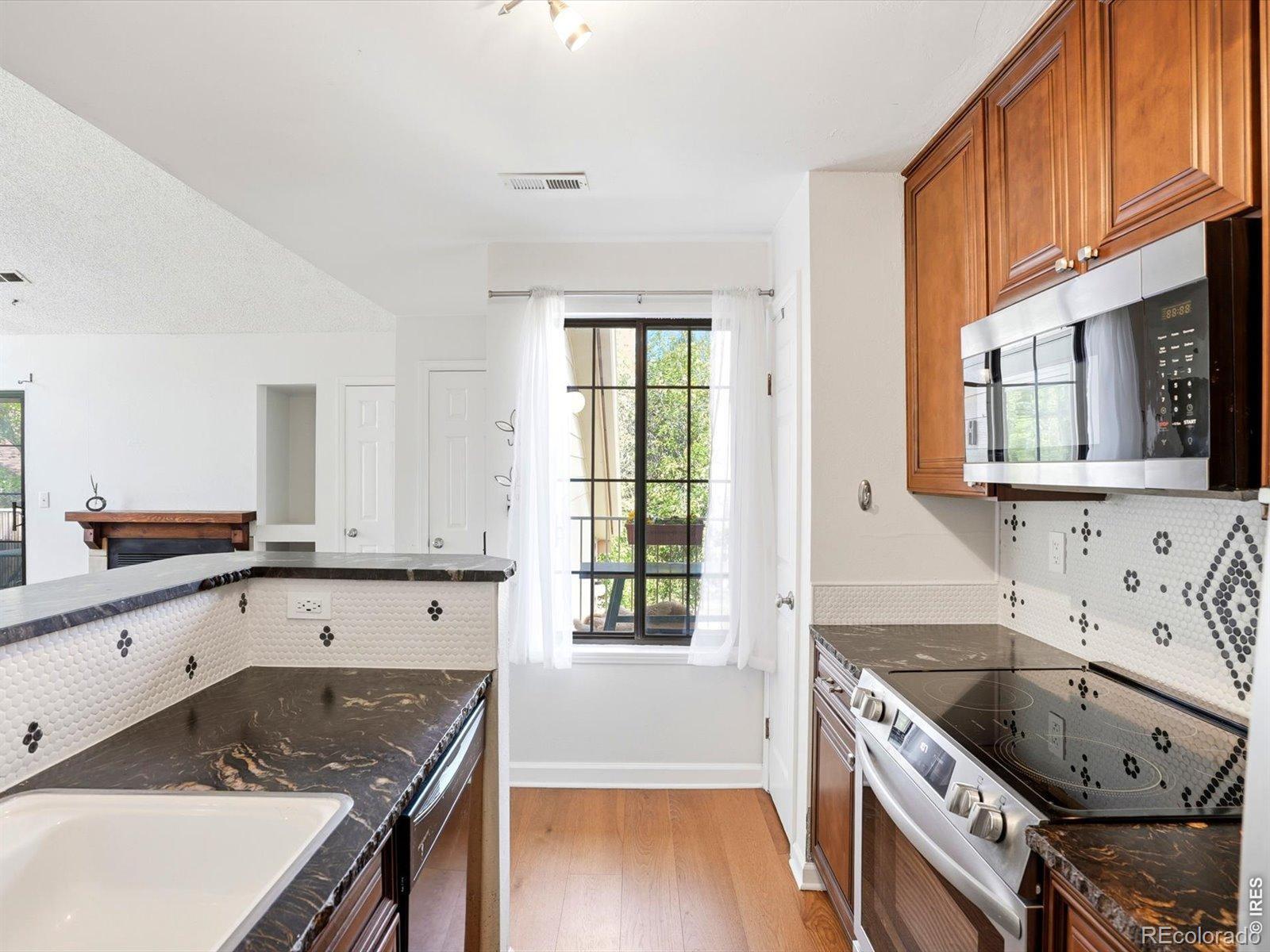 MLS Image #16 for 4837  white rock circle,boulder, Colorado