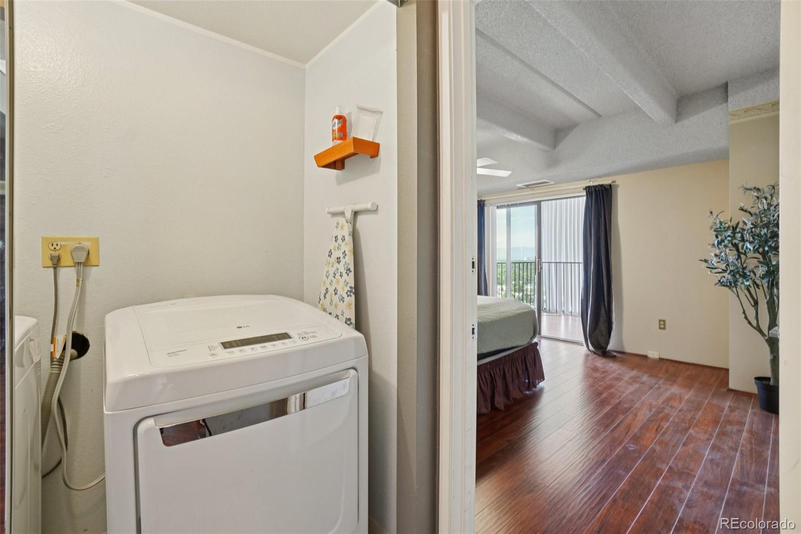 MLS Image #22 for 7877 e mississippi avenue 1501,denver, Colorado