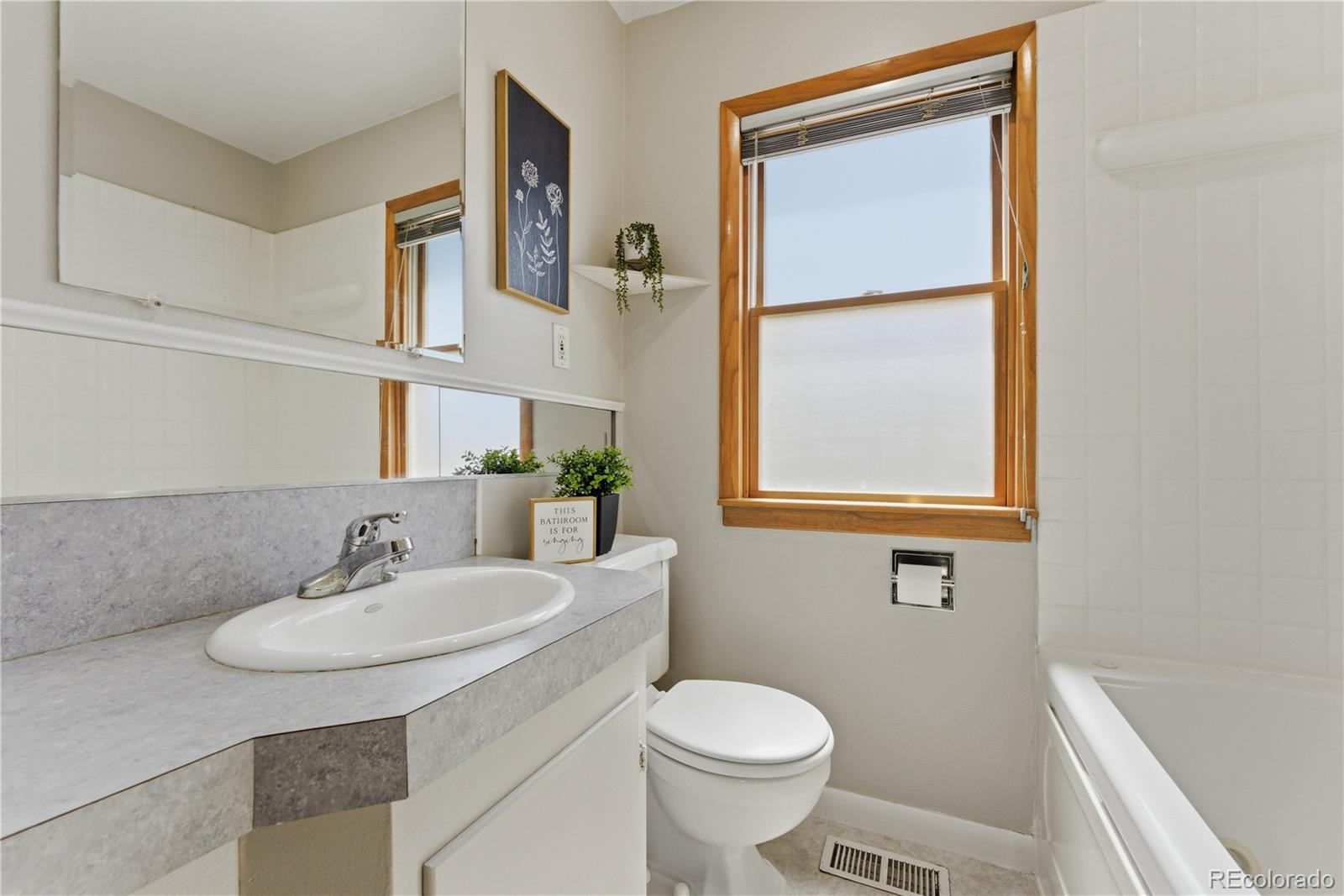 MLS Image #15 for 2530  10th avenue court,greeley, Colorado