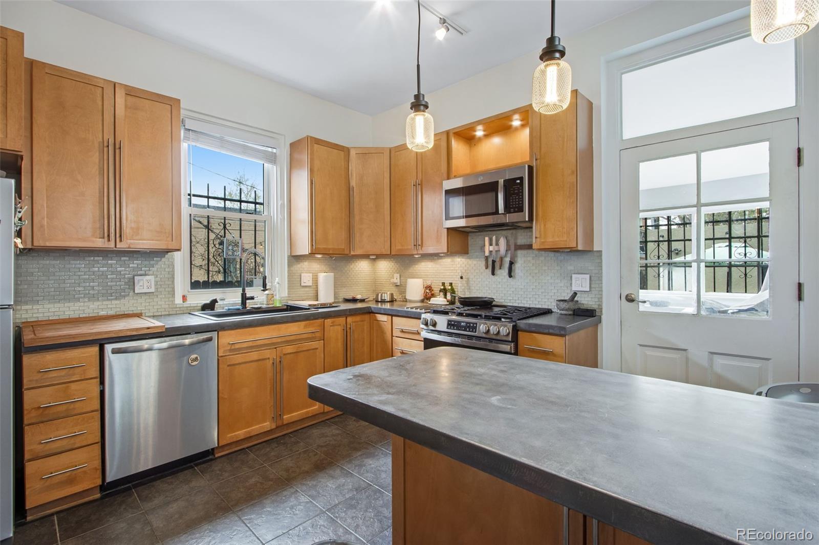 MLS Image #3 for 2952  champa street,denver, Colorado