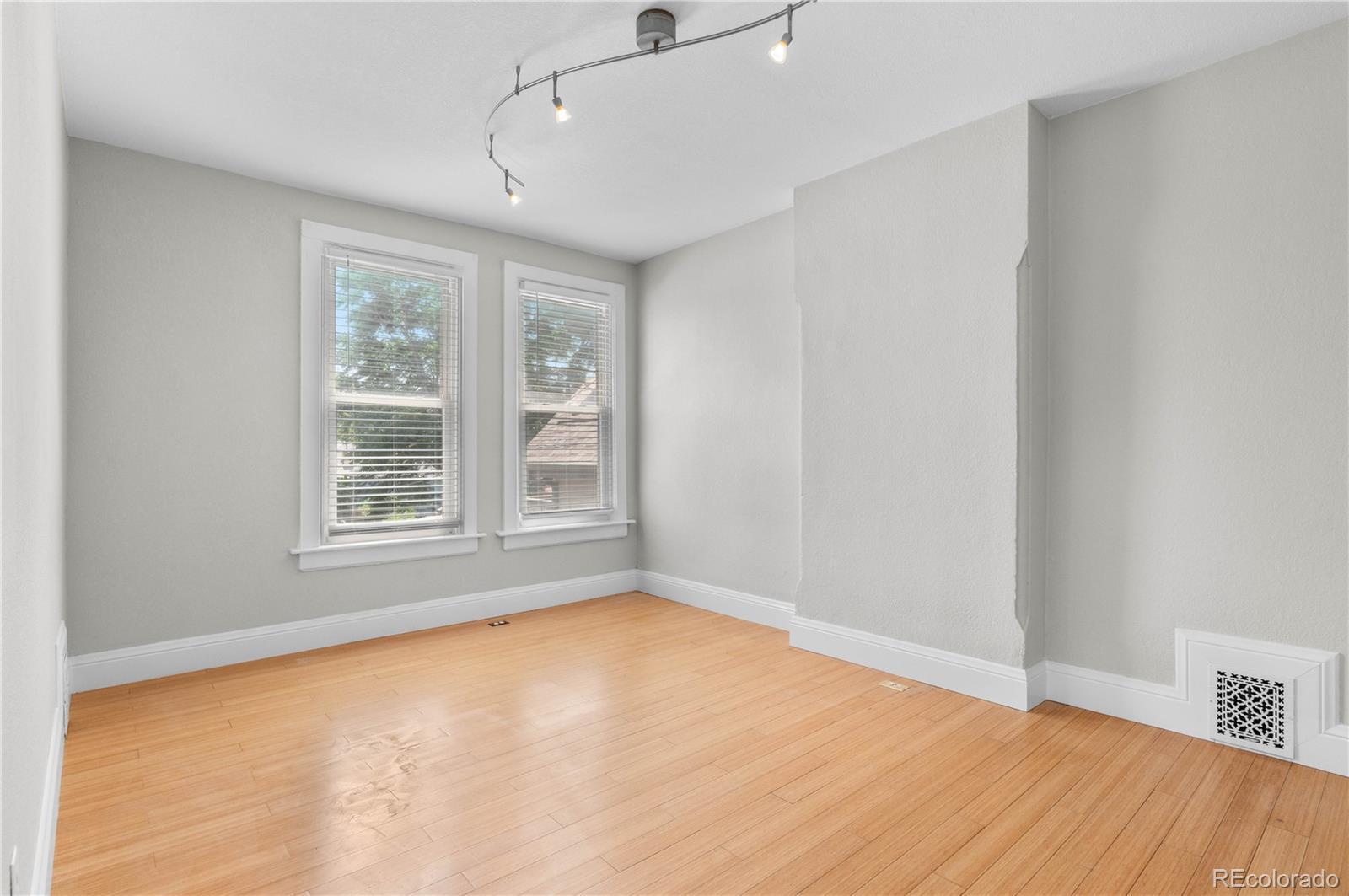 MLS Image #39 for 2952  champa street,denver, Colorado