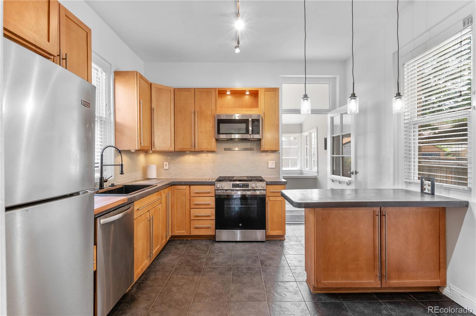 MLS Image #5 for 2952  champa street,denver, Colorado