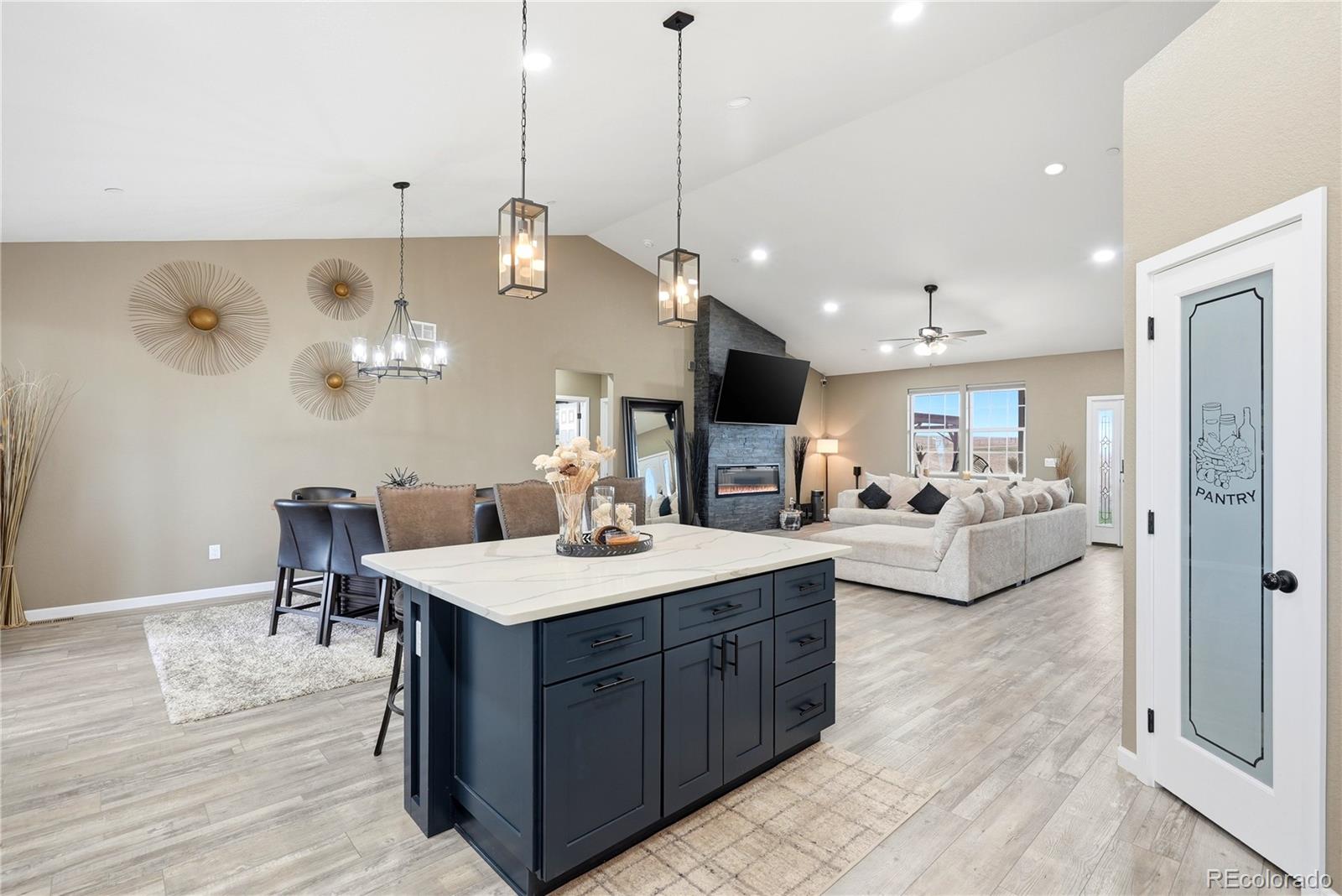 MLS Image #13 for 59601 e 56th avenue,strasburg, Colorado