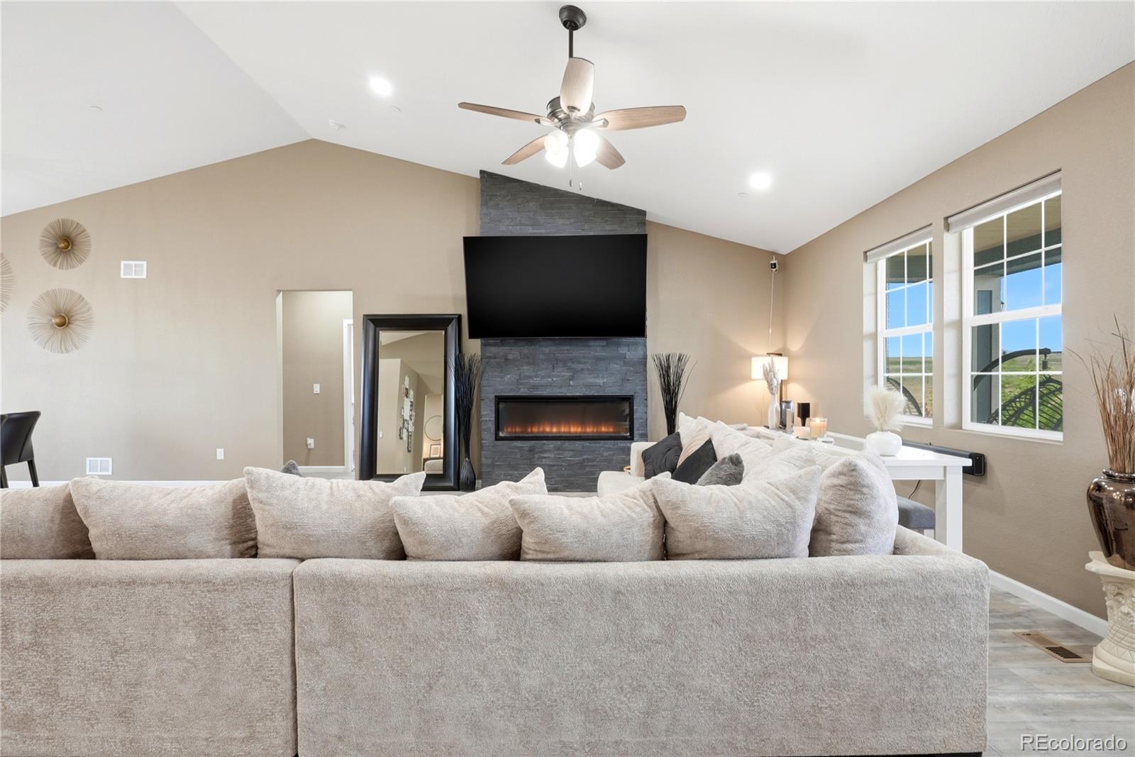 MLS Image #6 for 59601 e 56th avenue,strasburg, Colorado