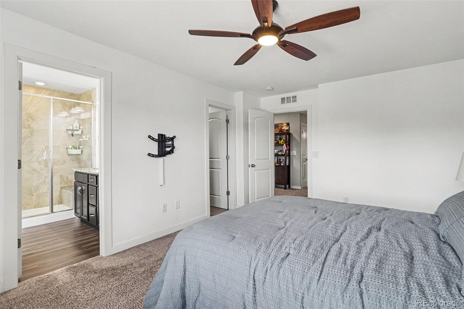 MLS Image #11 for 7602 s yakima court,aurora, Colorado