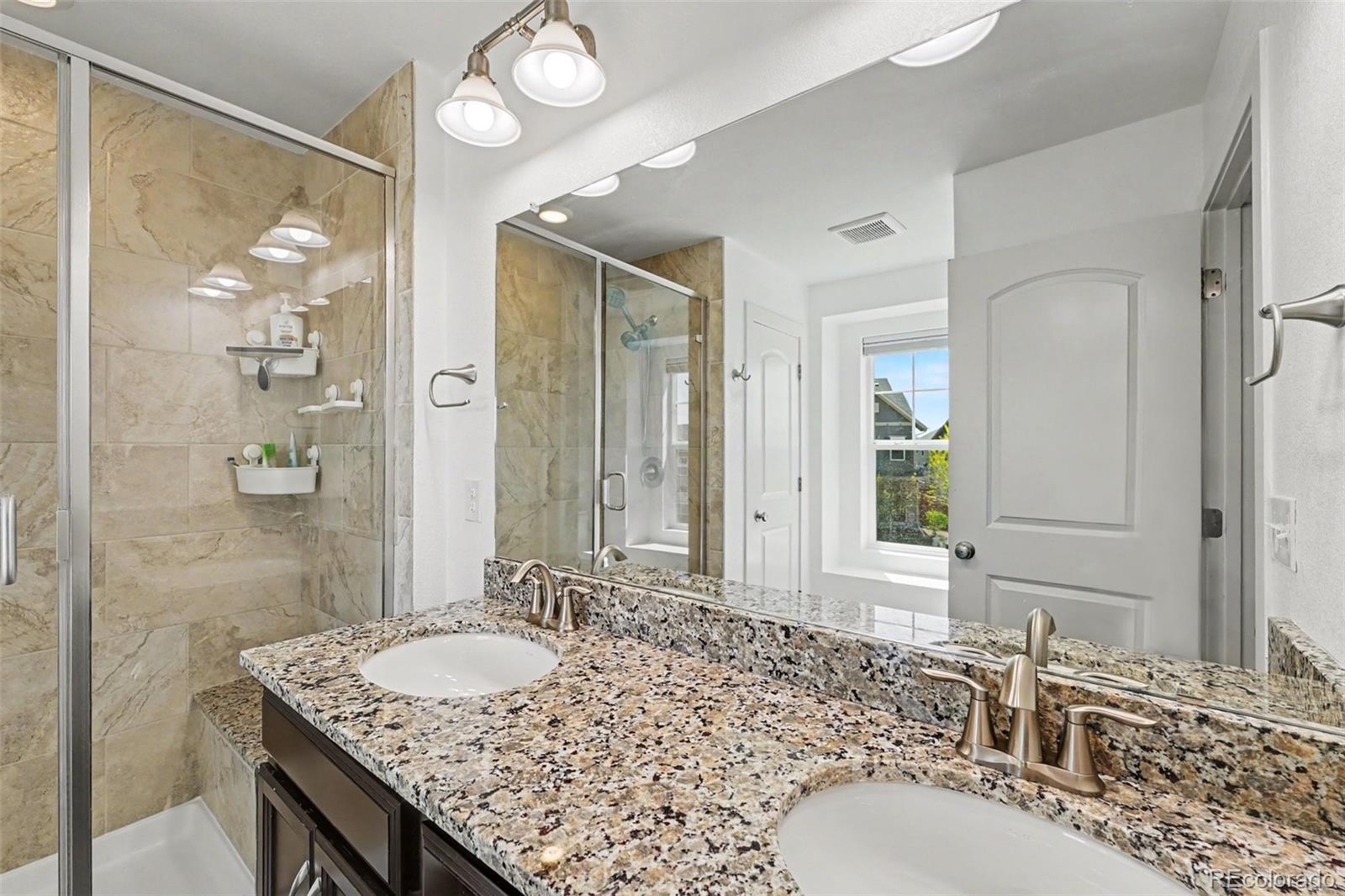 MLS Image #12 for 7602 s yakima court,aurora, Colorado