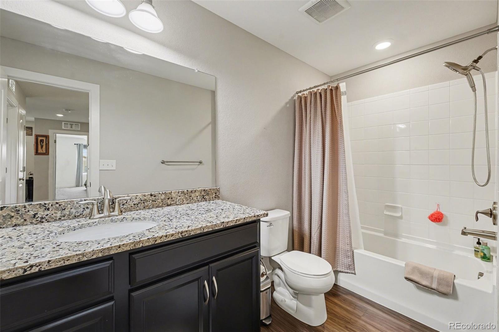 MLS Image #15 for 7602 s yakima court,aurora, Colorado