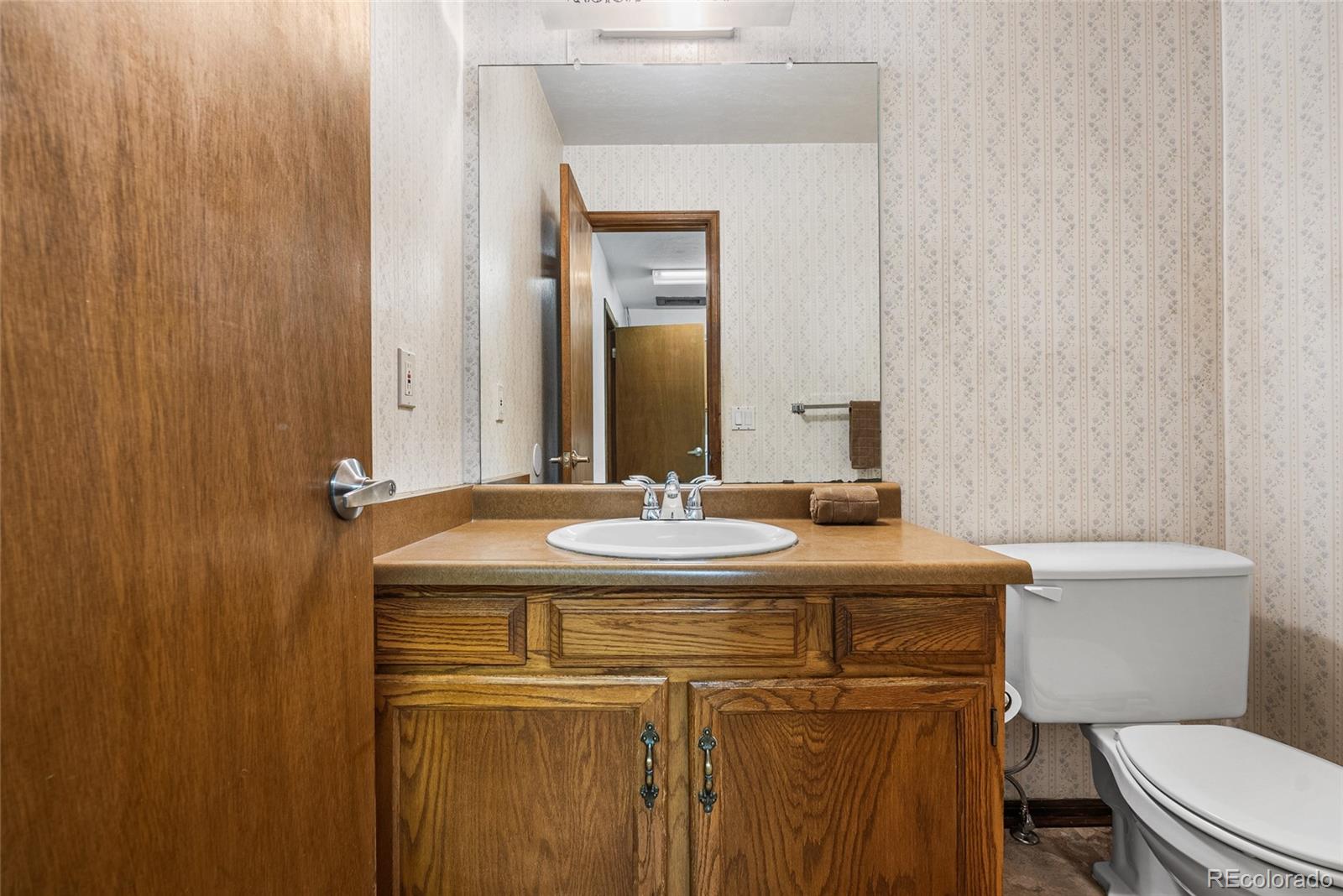 MLS Image #19 for 4691 s wolff street,denver, Colorado