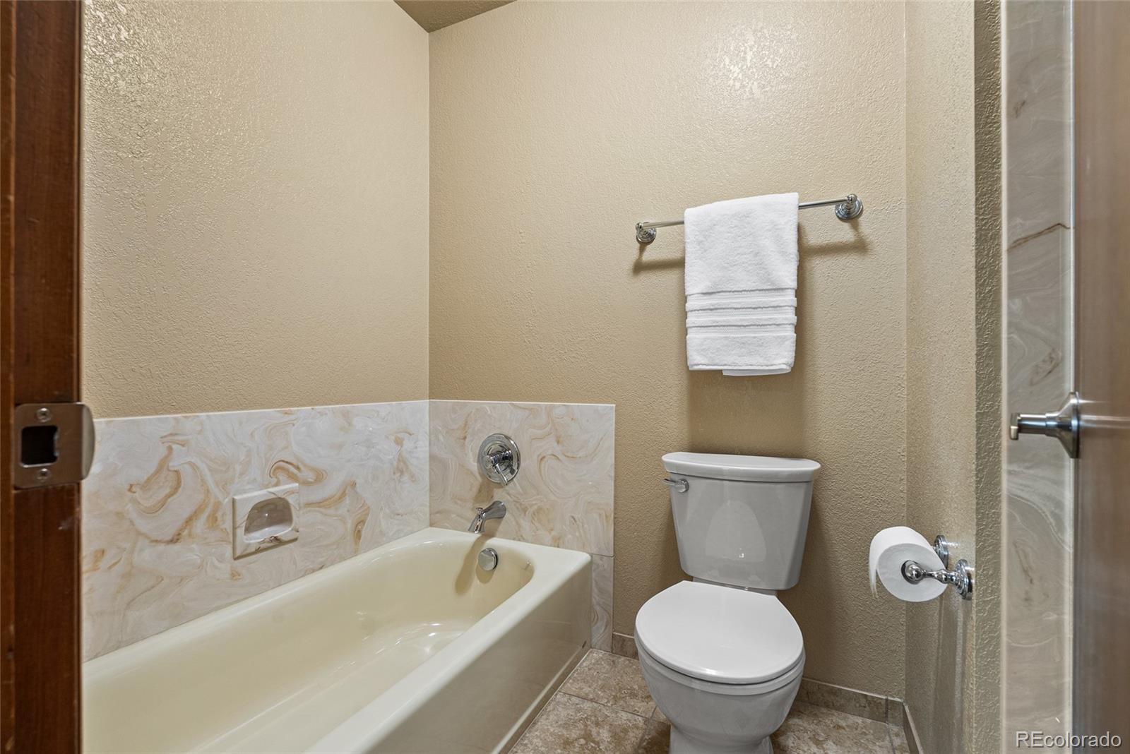 MLS Image #26 for 4691 s wolff street,denver, Colorado