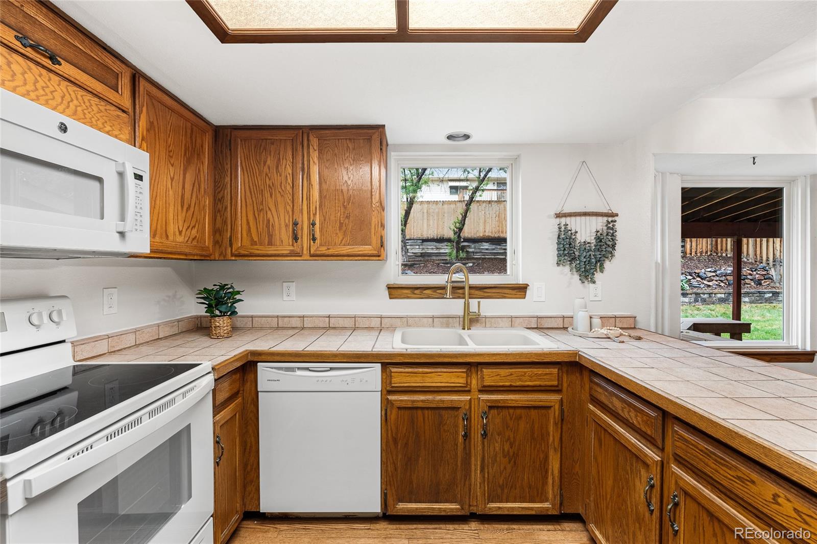 MLS Image #8 for 4691 s wolff street,denver, Colorado