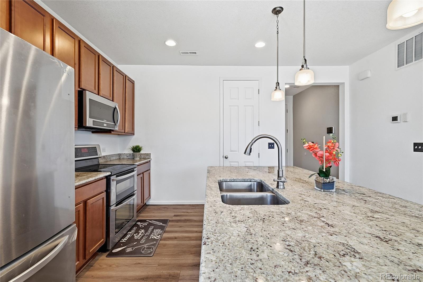 MLS Image #11 for 25542 e bayaud place,aurora, Colorado