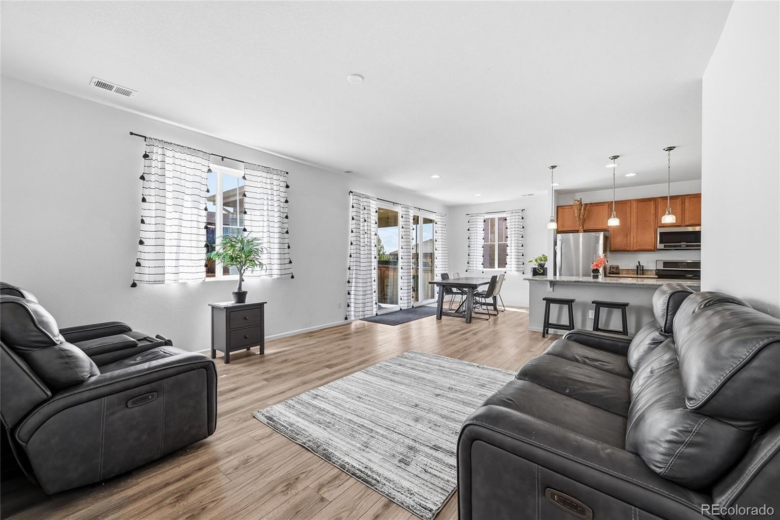 MLS Image #17 for 25542 e bayaud place,aurora, Colorado