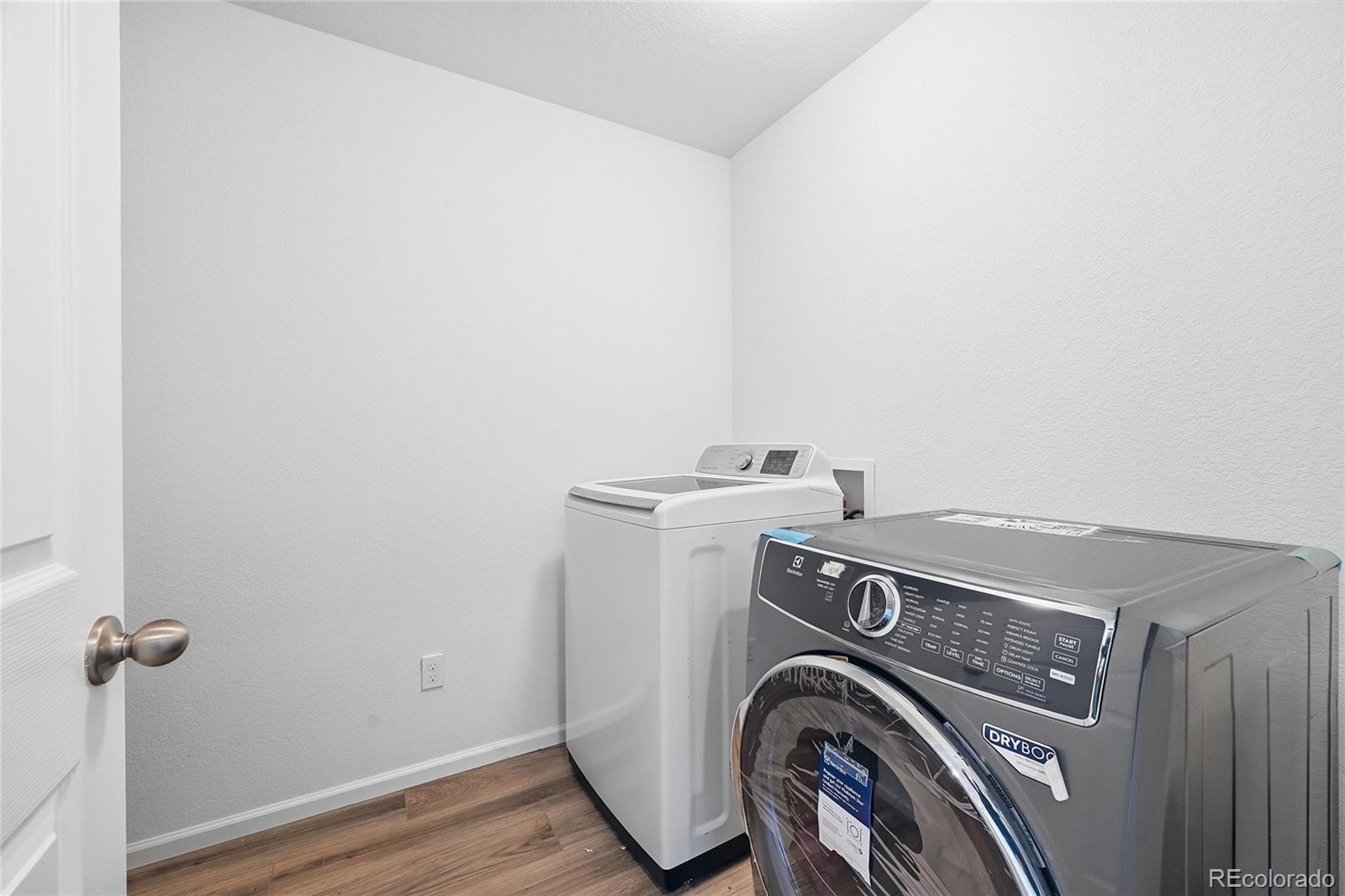 MLS Image #25 for 25542 e bayaud place,aurora, Colorado