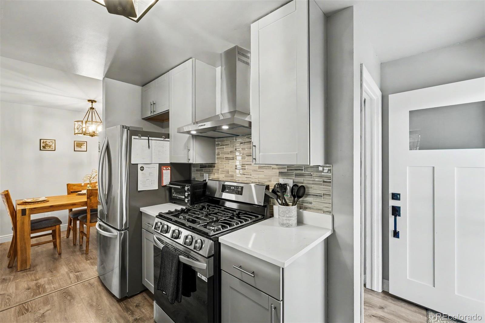 MLS Image #14 for 1601 s patton court,denver, Colorado