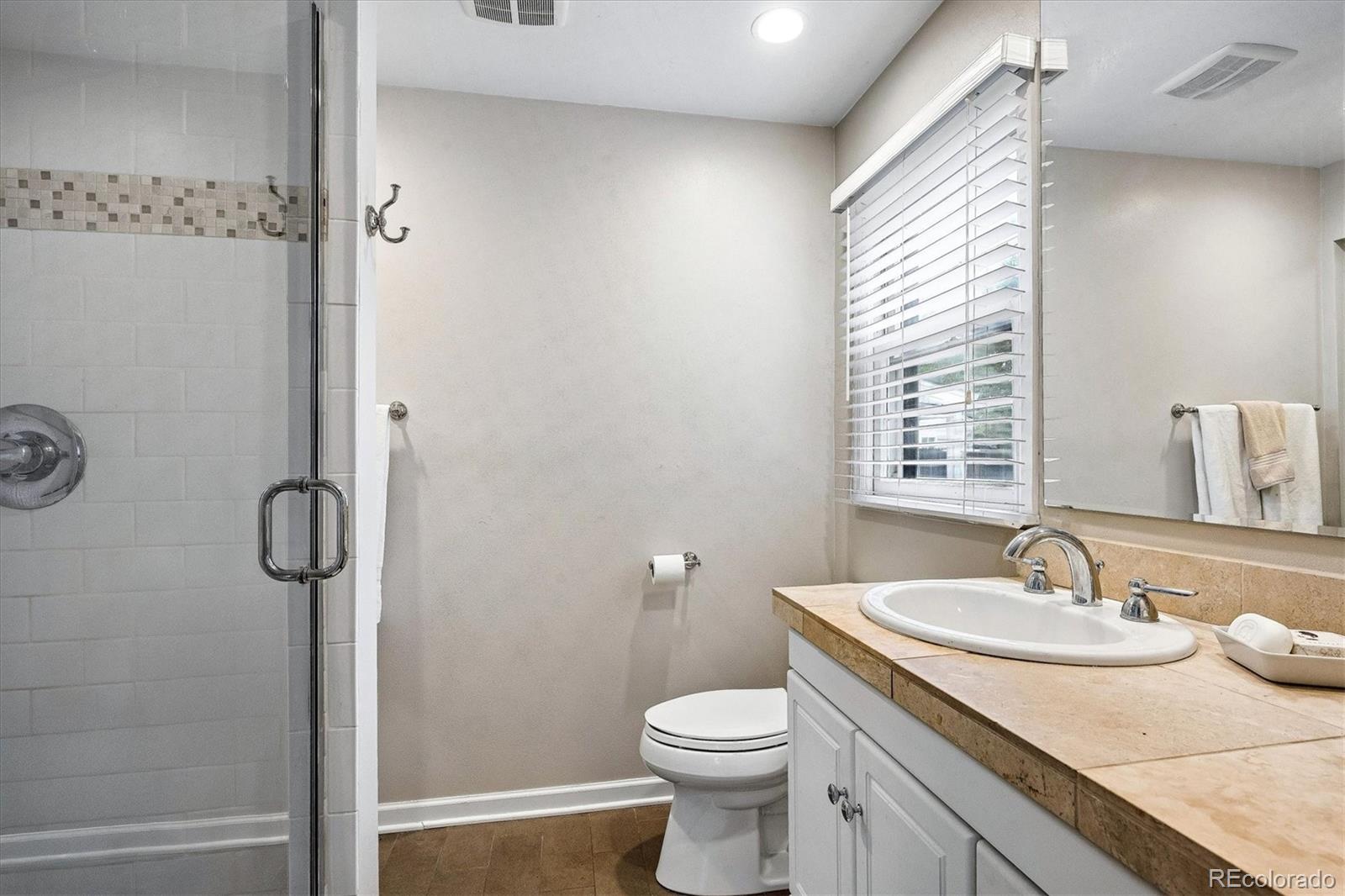 MLS Image #8 for 4685 s sherman street,englewood, Colorado