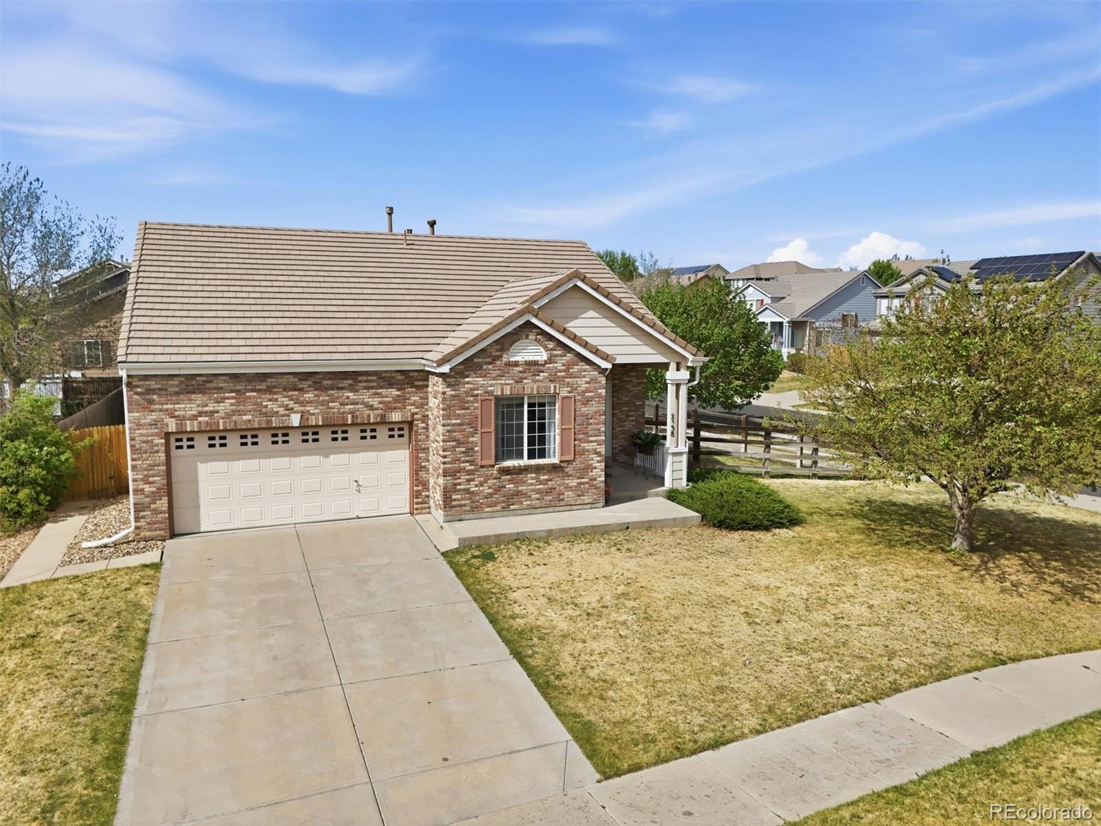 MLS Image #2 for 2538 s andes circle,aurora, Colorado