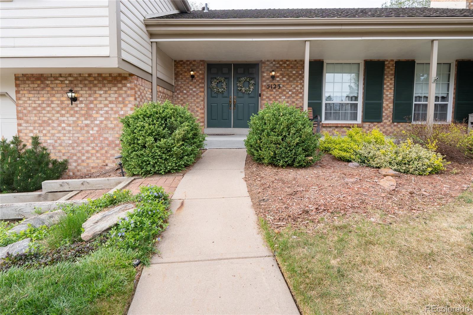 MLS Image #2 for 5123 s iris way,littleton, Colorado