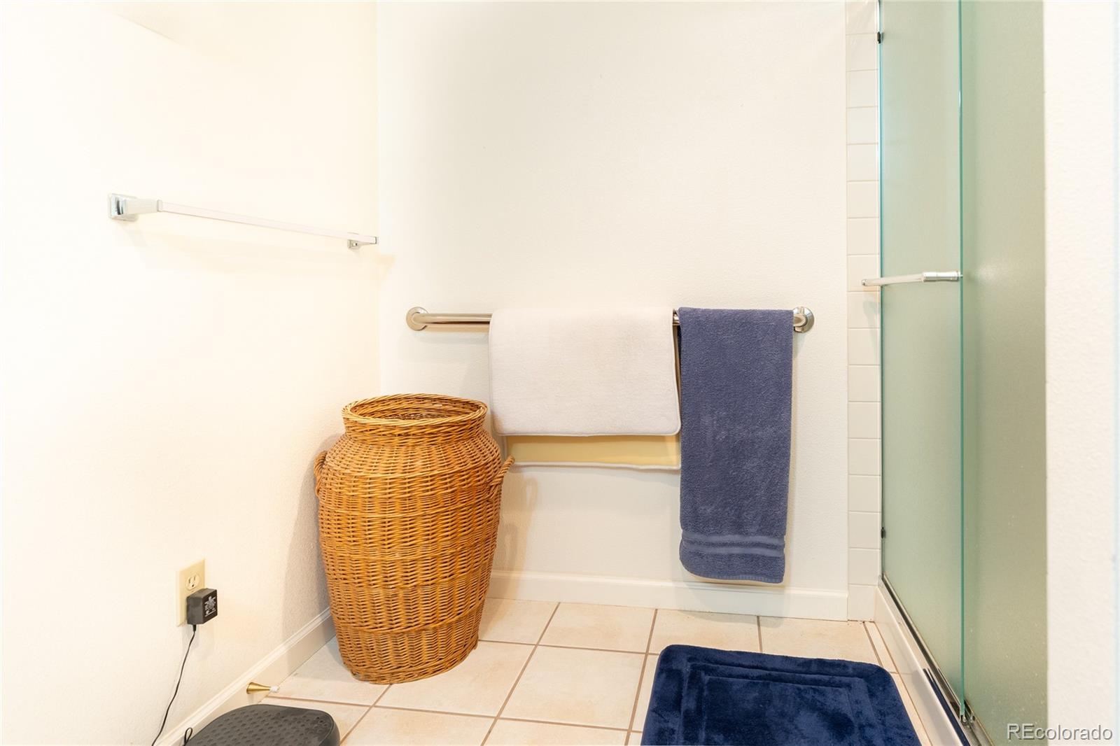 MLS Image #35 for 5123 s iris way,littleton, Colorado