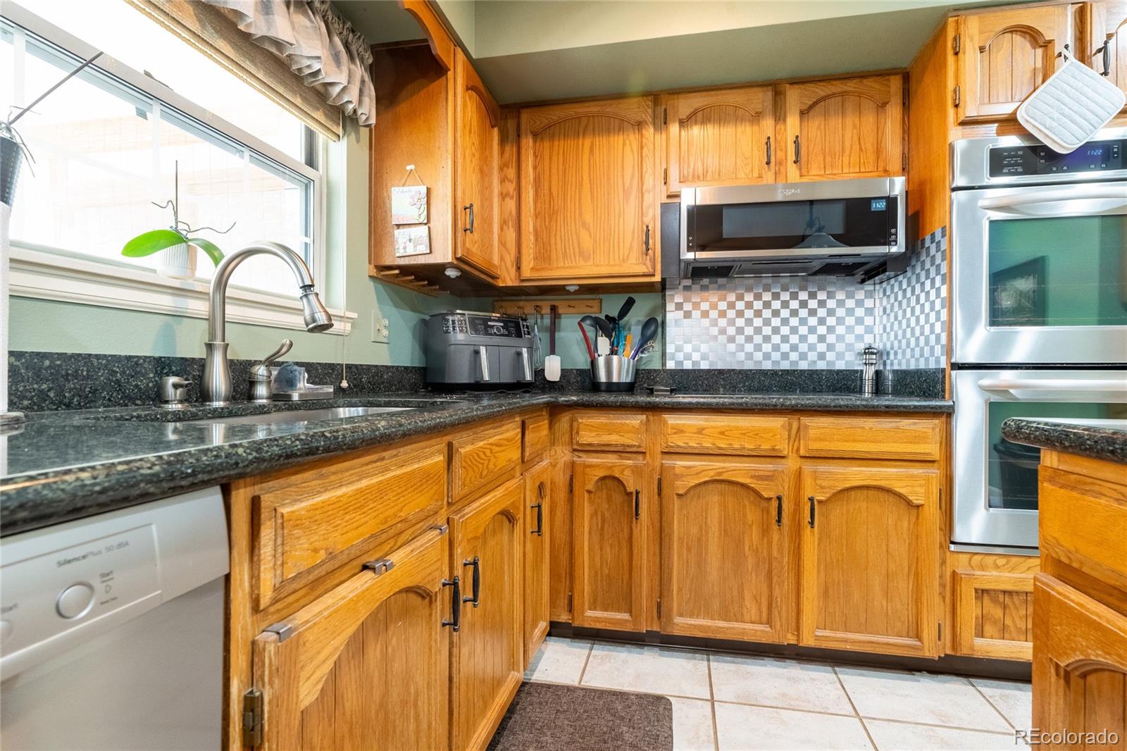 MLS Image #9 for 5123 s iris way,littleton, Colorado