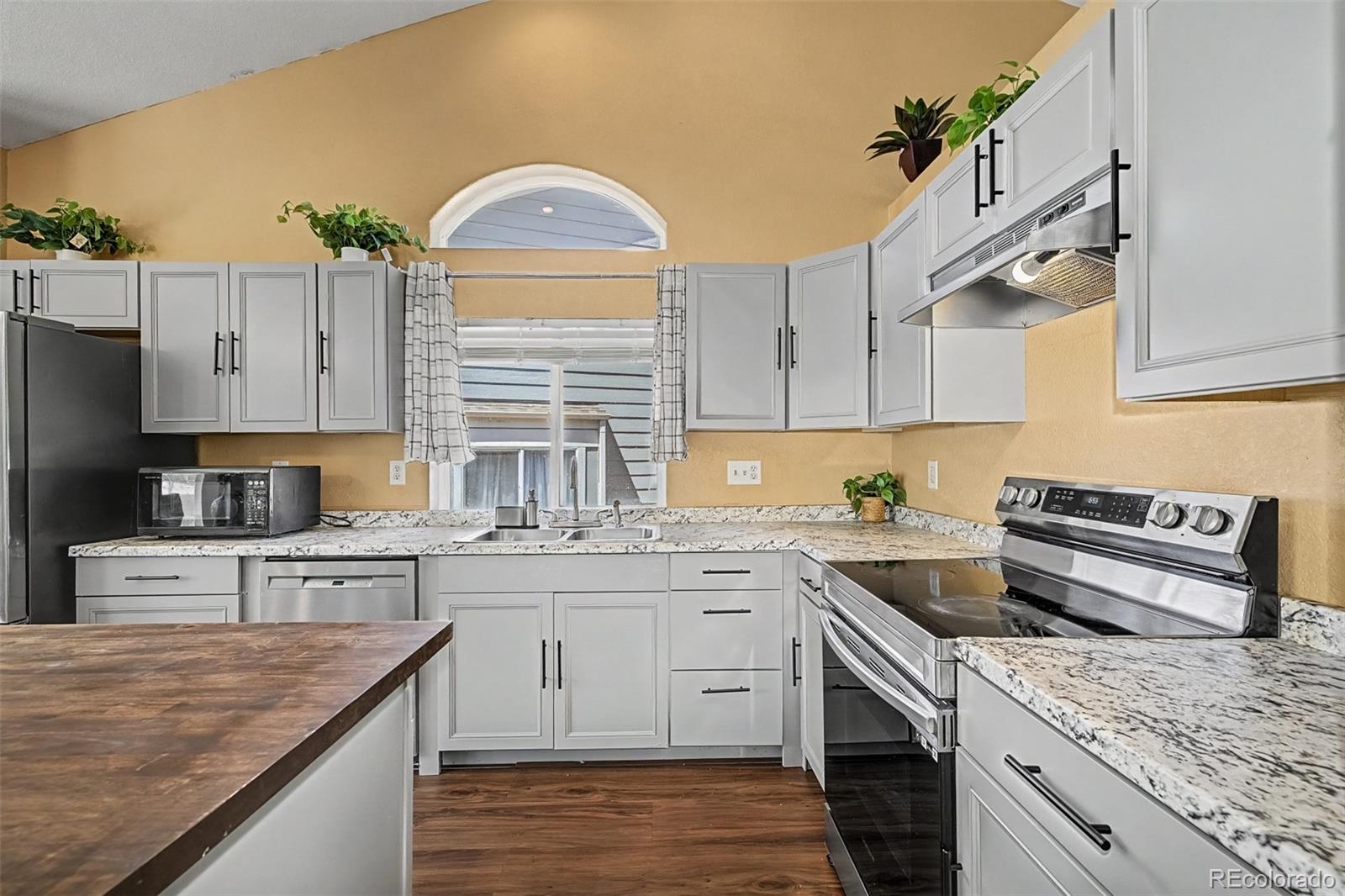 MLS Image #8 for 4708 s ireland court,aurora, Colorado