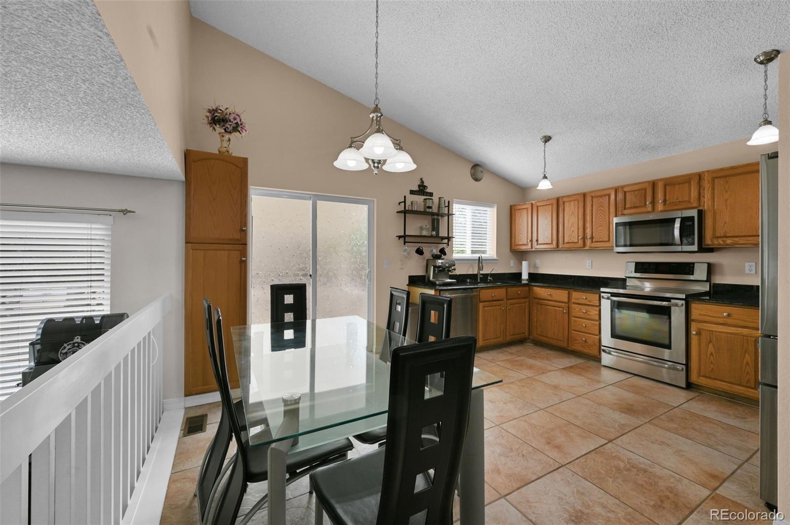 MLS Image #5 for 4931 s danube street,aurora, Colorado
