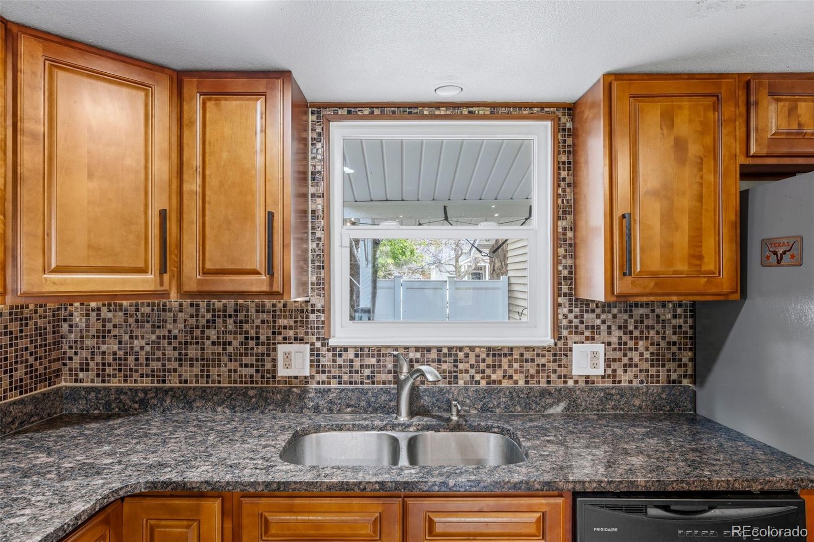 MLS Image #11 for 2496 s vaughn way,aurora, Colorado