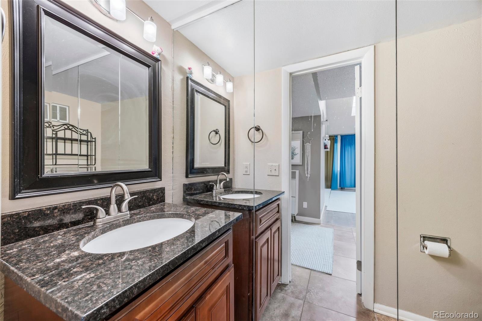 MLS Image #13 for 2496 s vaughn way,aurora, Colorado