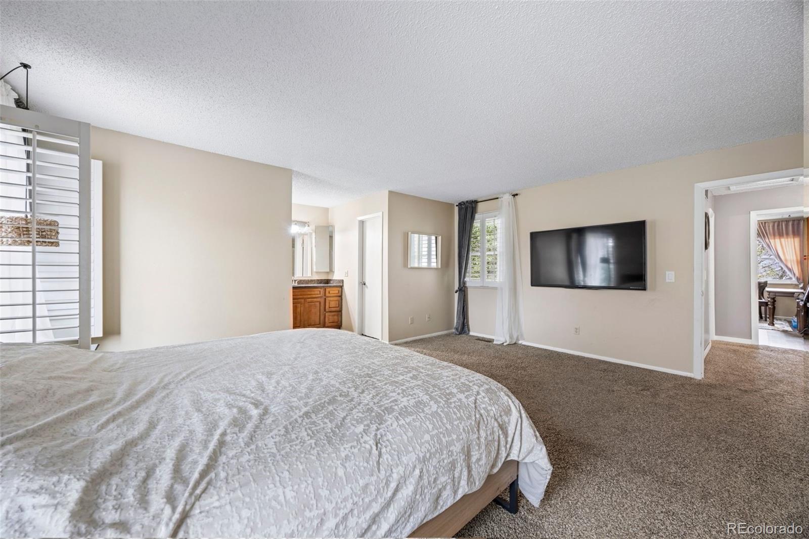 MLS Image #29 for 2496 s vaughn way,aurora, Colorado