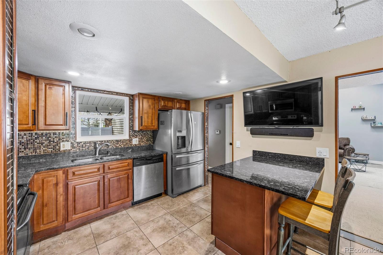 MLS Image #3 for 2496 s vaughn way,aurora, Colorado