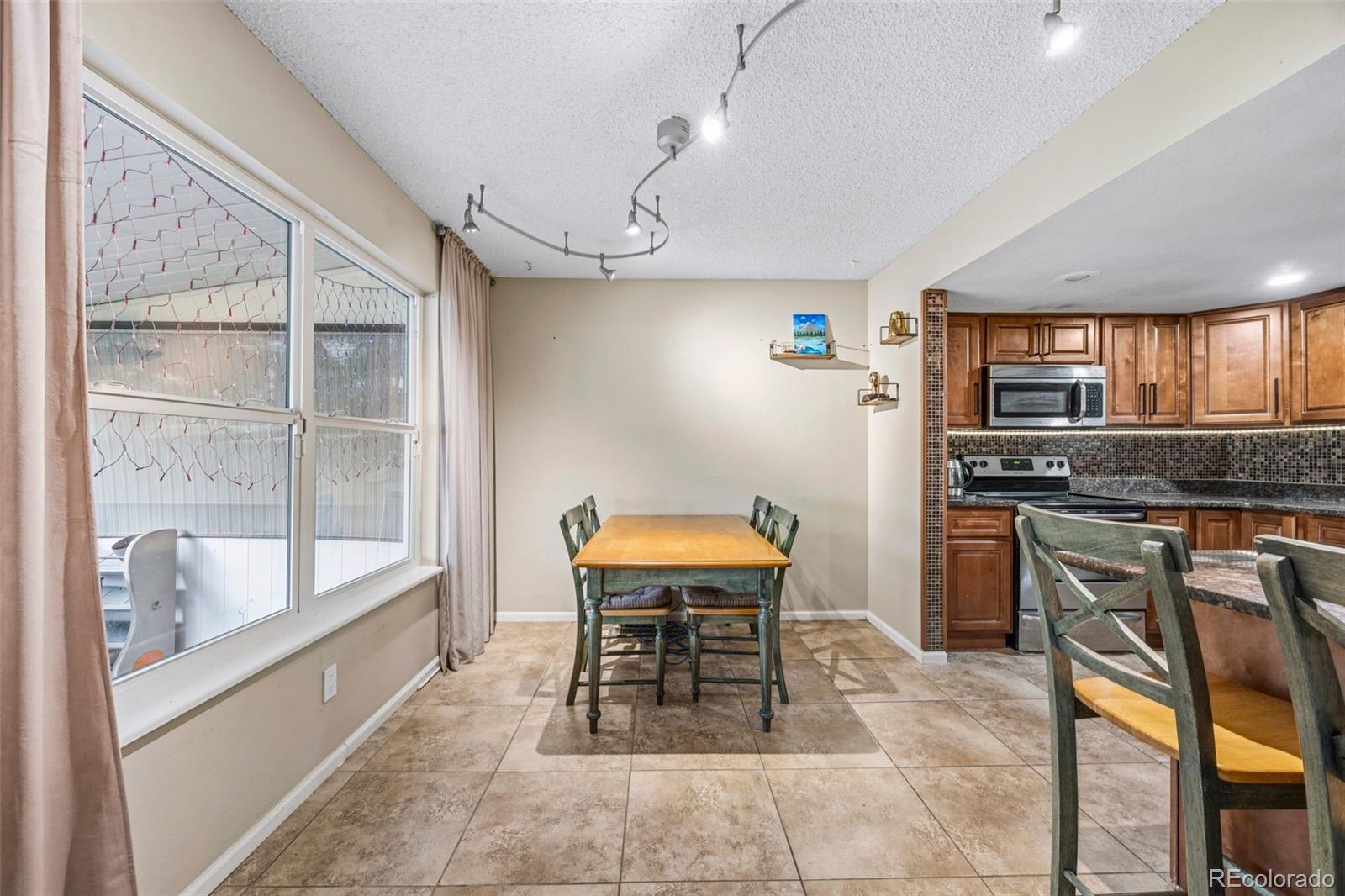 MLS Image #5 for 2496 s vaughn way,aurora, Colorado