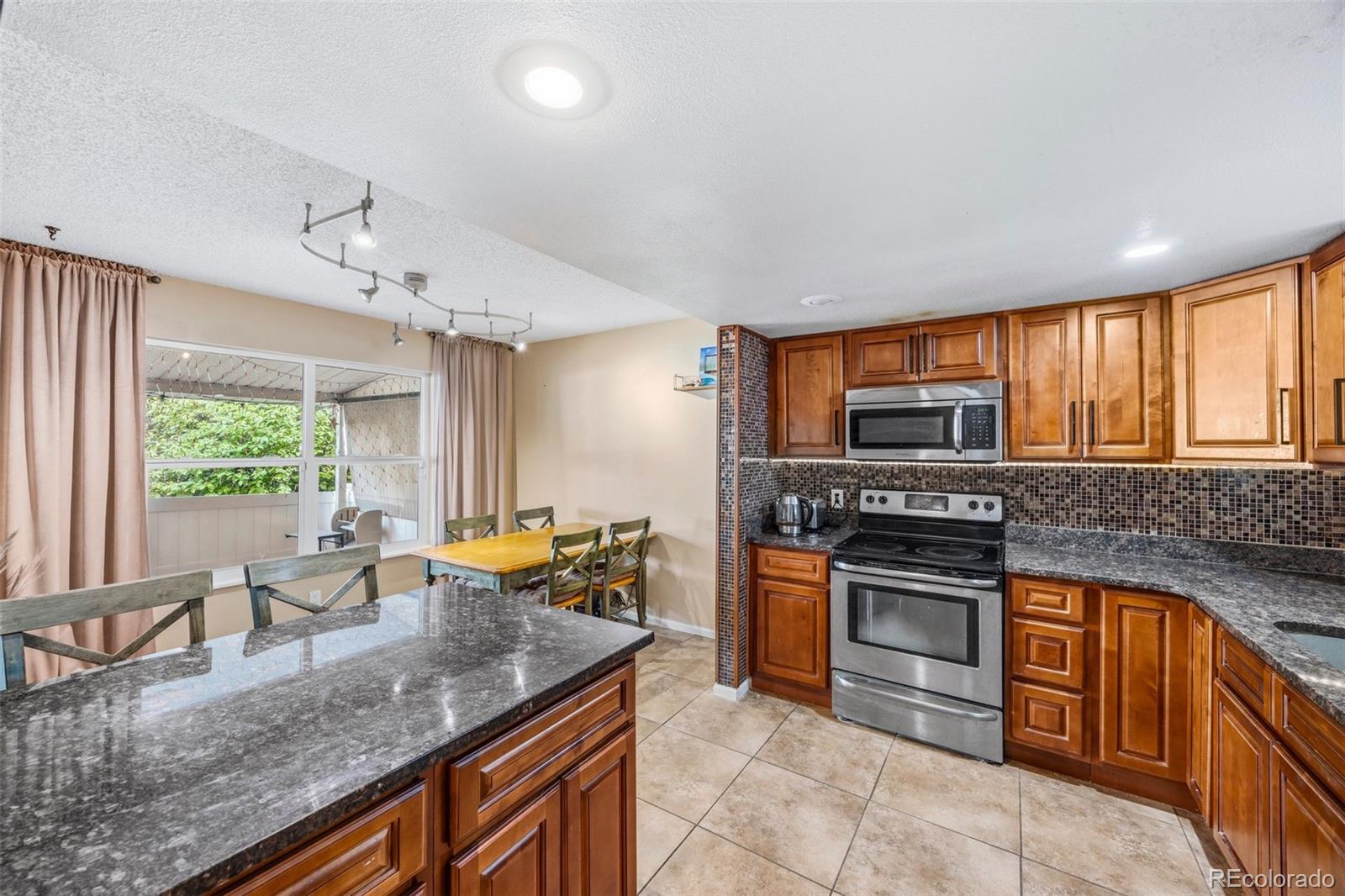 MLS Image #9 for 2496 s vaughn way,aurora, Colorado