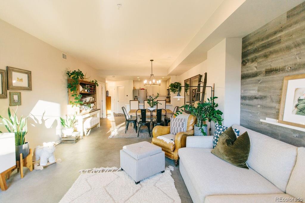 MLS Image #12 for 925 n lincoln street,denver, Colorado