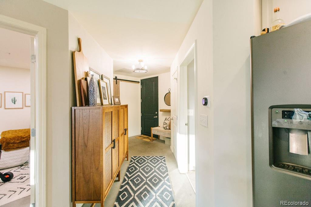 MLS Image #15 for 925 n lincoln street,denver, Colorado