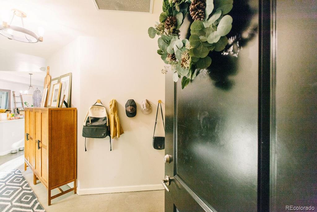 MLS Image #22 for 925 n lincoln street,denver, Colorado