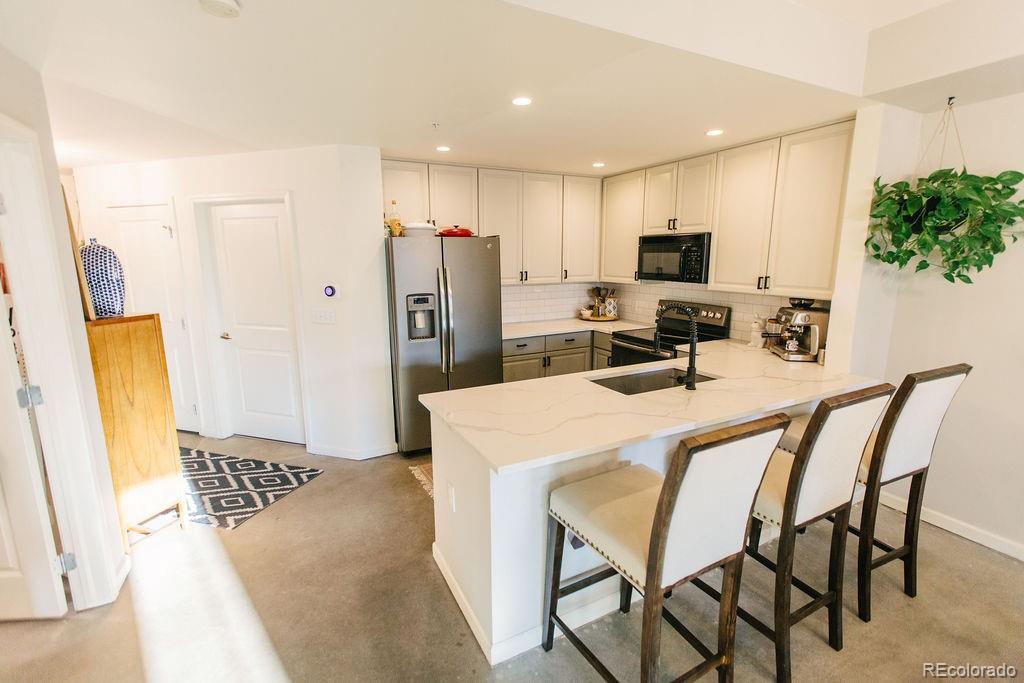 MLS Image #9 for 925 n lincoln street,denver, Colorado