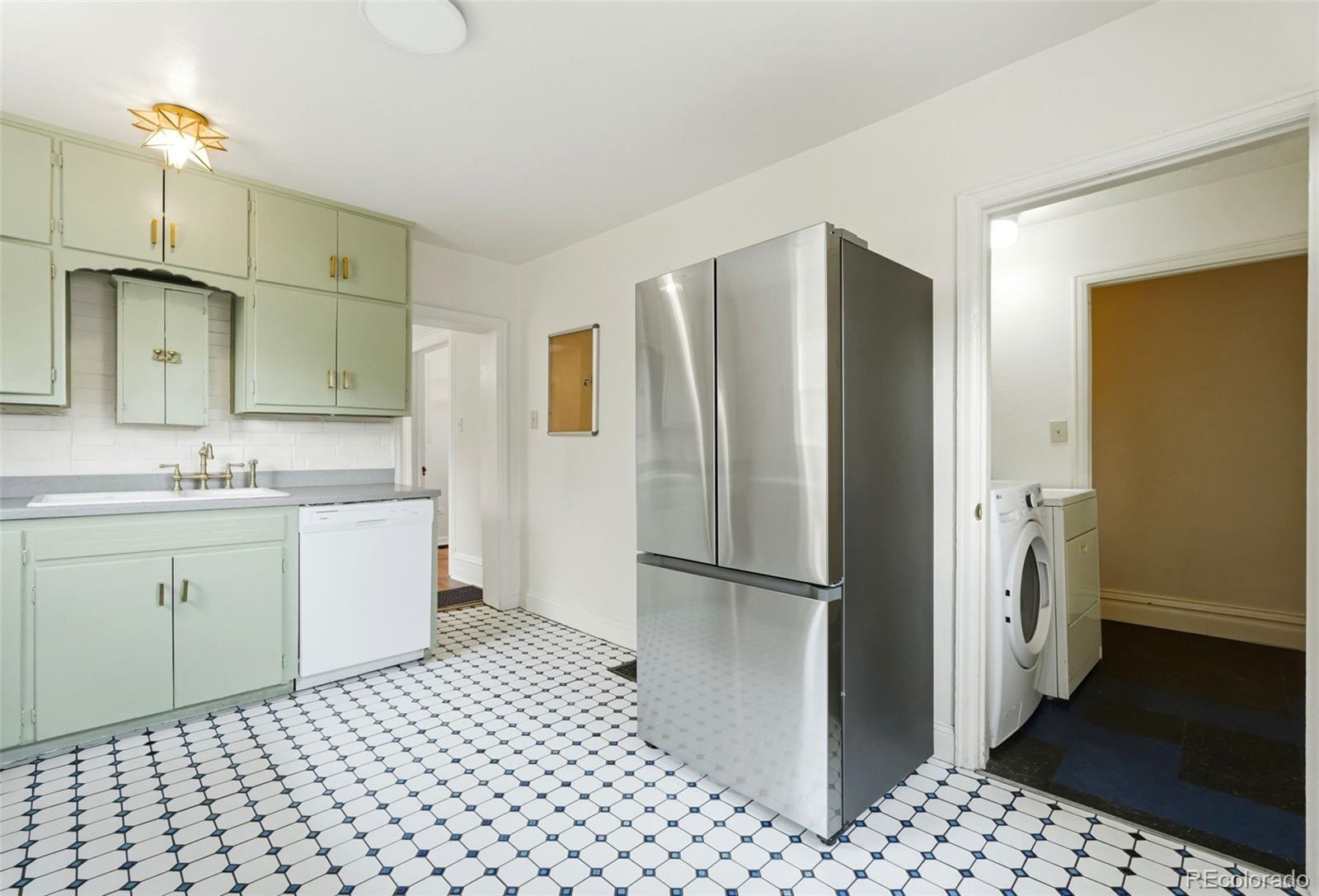 MLS Image #19 for 1580  dallas street,aurora, Colorado