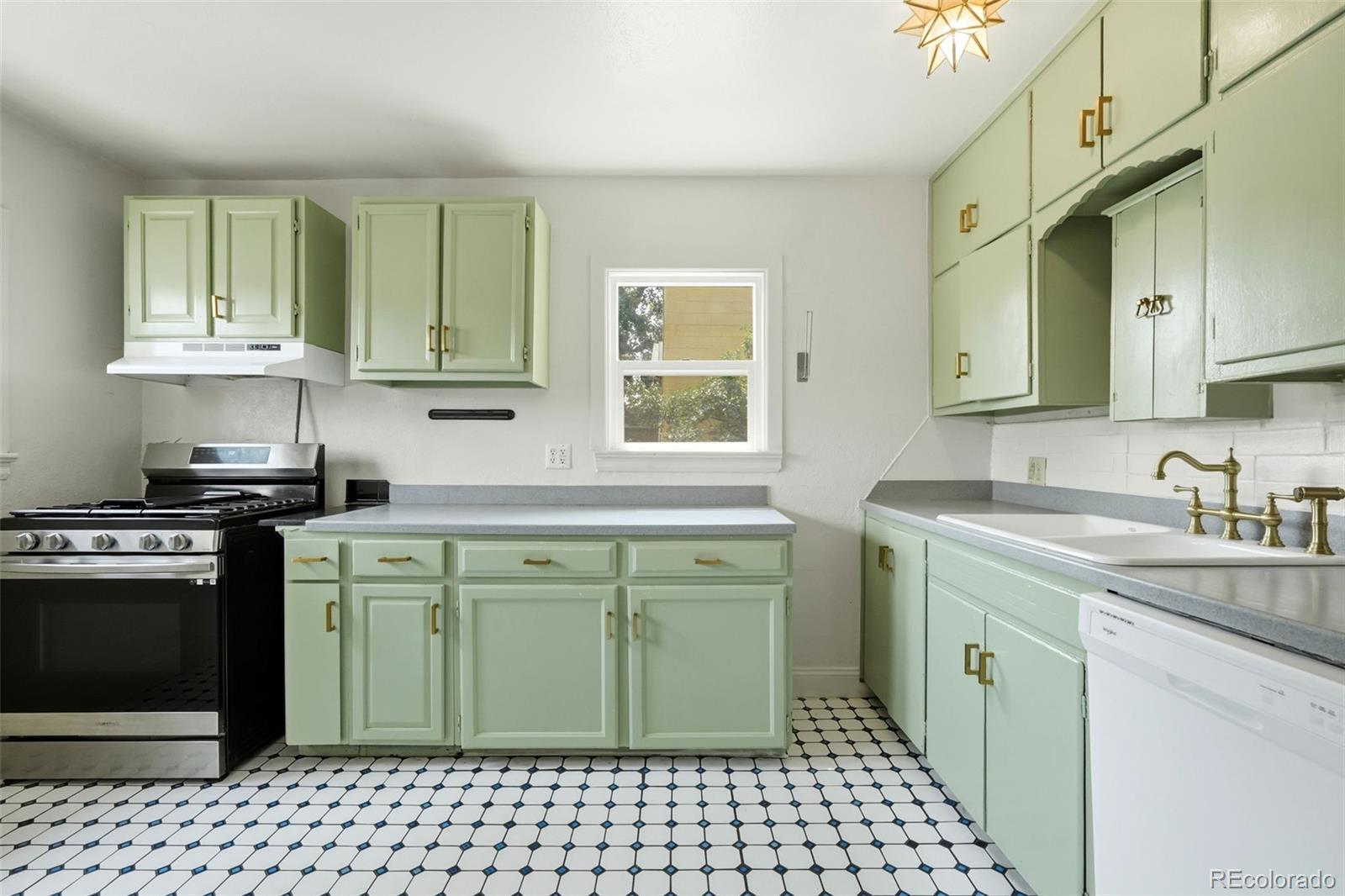 MLS Image #21 for 1580  dallas street,aurora, Colorado