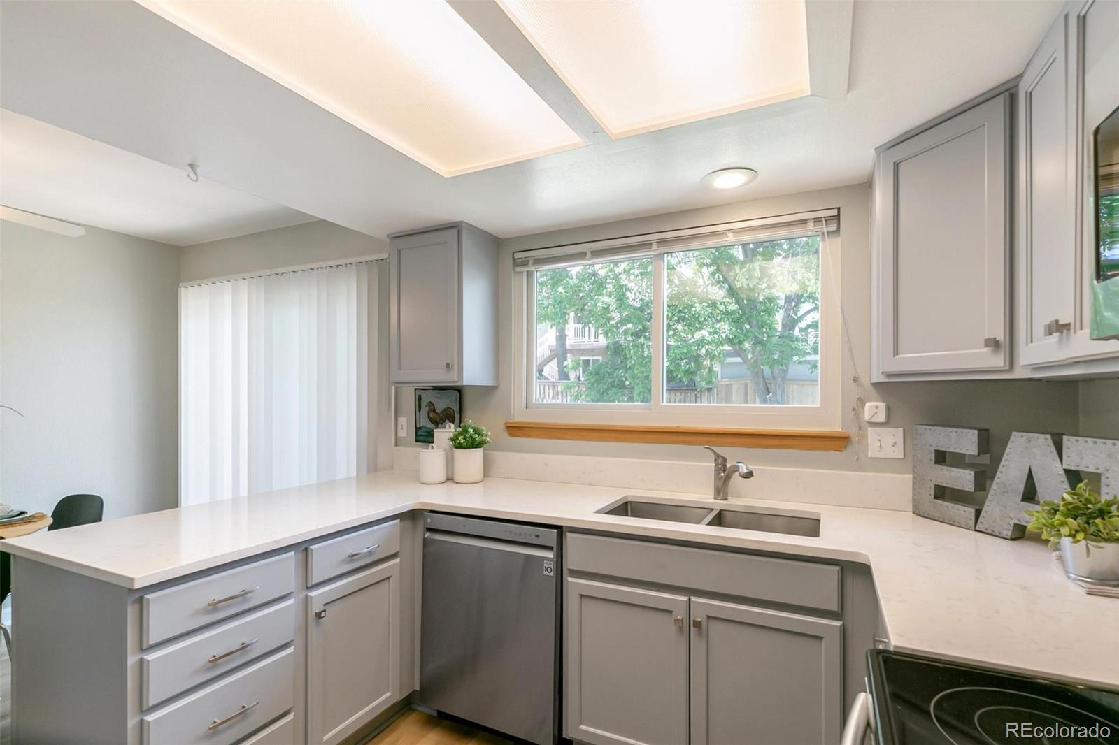 MLS Image #10 for 8971  winrock street,littleton, Colorado
