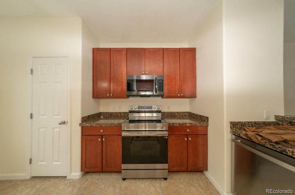MLS Image #3 for 12780  ivanhoe street,thornton, Colorado