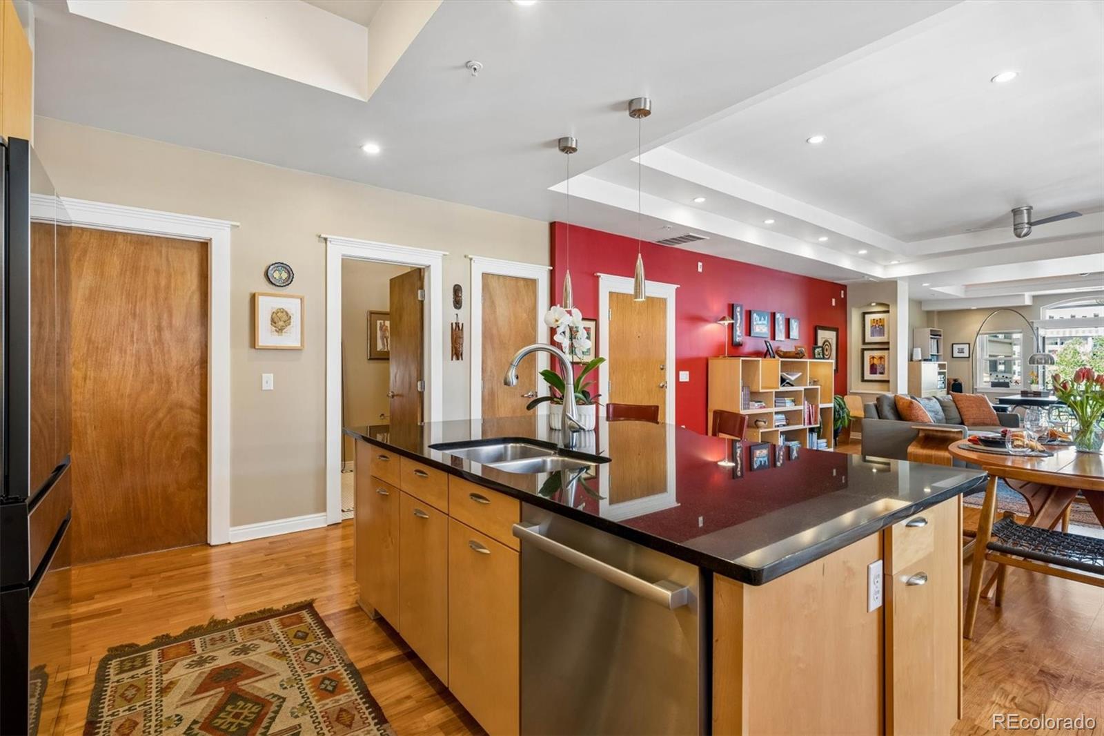 MLS Image #13 for 1352 n pennsylvania street,denver, Colorado