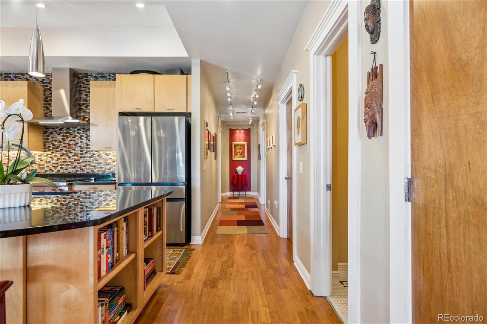 MLS Image #18 for 1352 n pennsylvania street,denver, Colorado