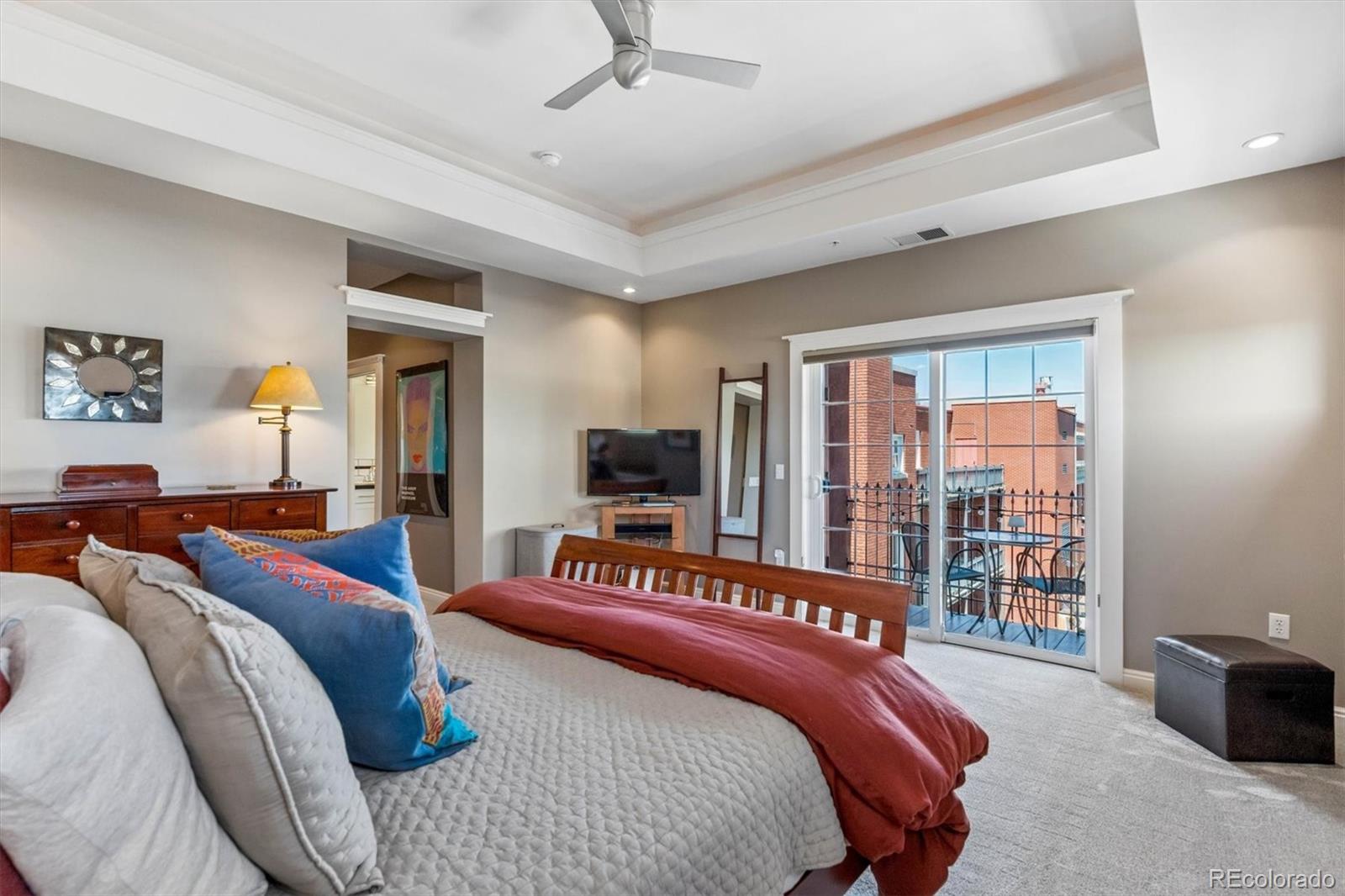 MLS Image #23 for 1352 n pennsylvania street,denver, Colorado