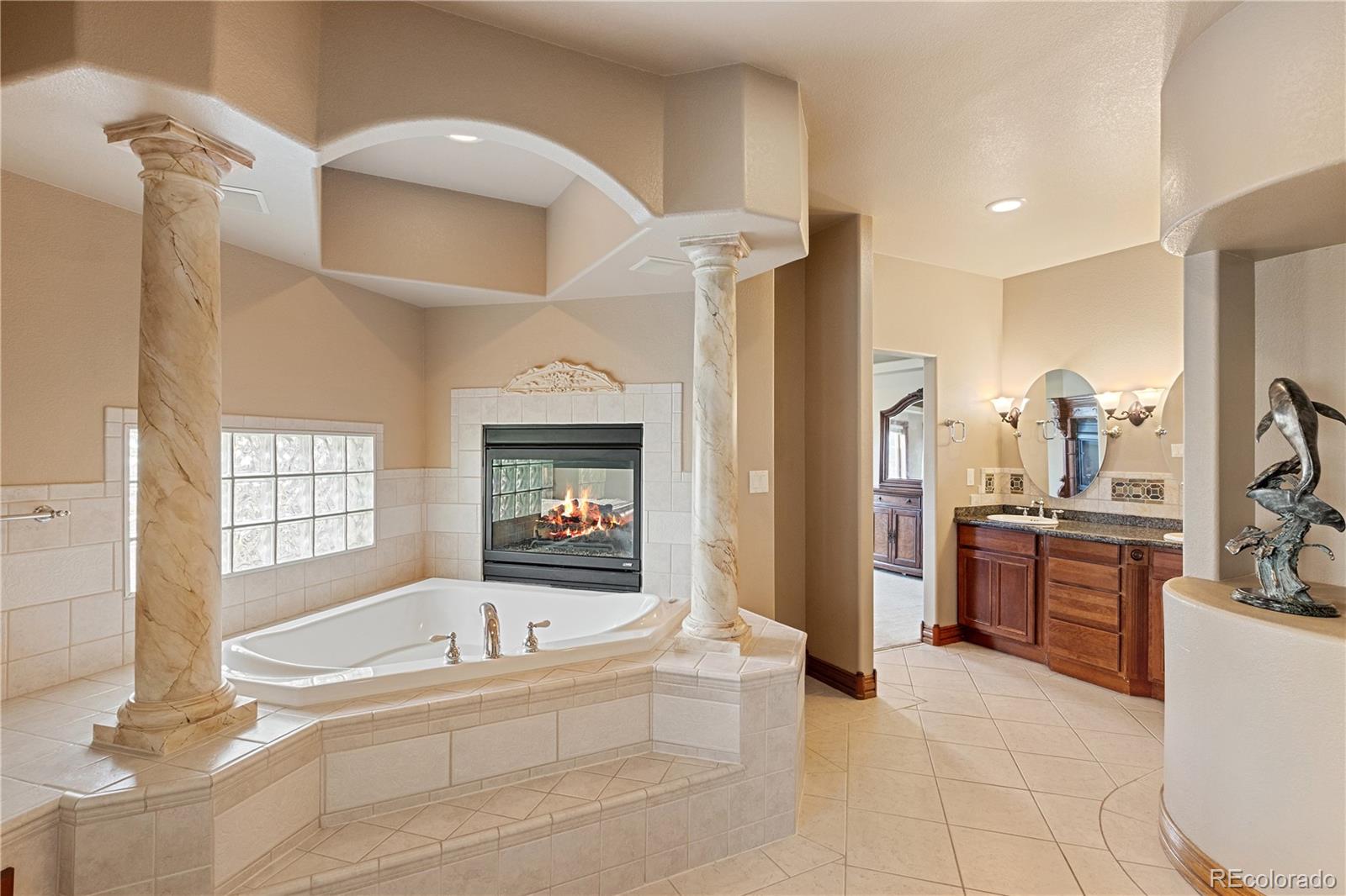 MLS Image #18 for 20045  royal troon drive,monument, Colorado