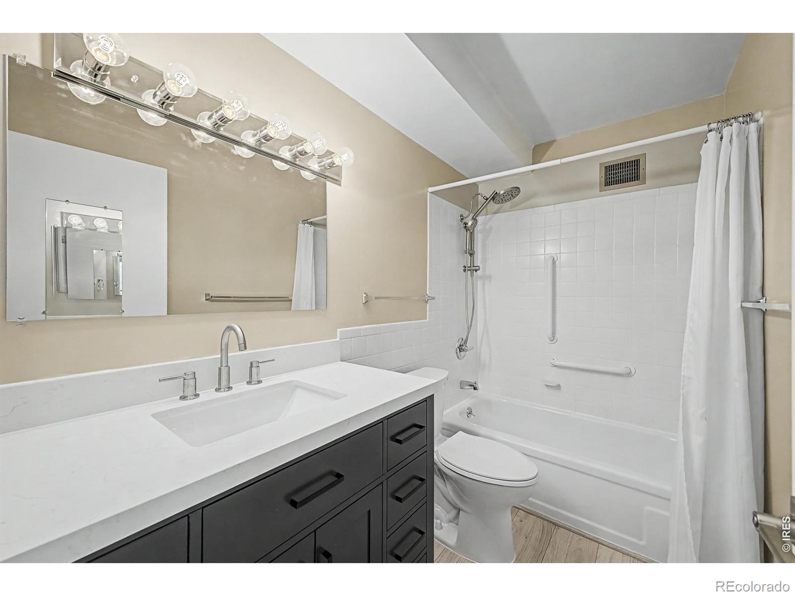 MLS Image #12 for 605 s alton way,denver, Colorado