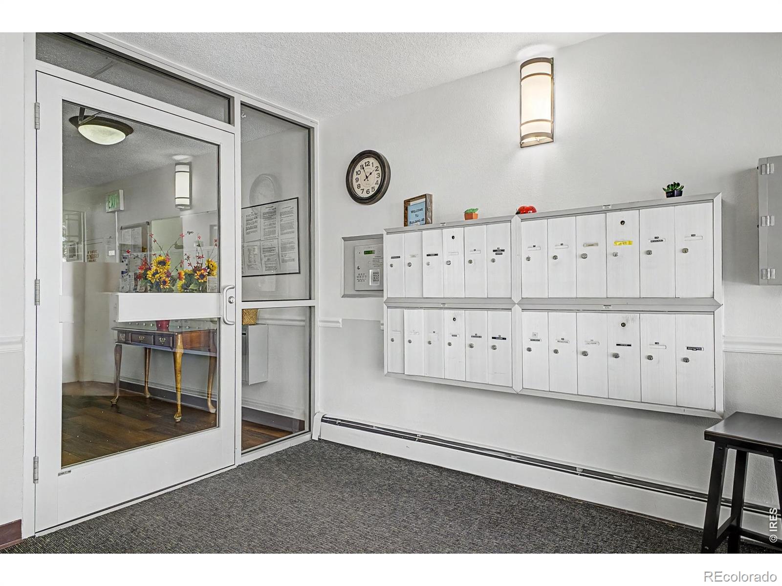 MLS Image #3 for 605 s alton way,denver, Colorado
